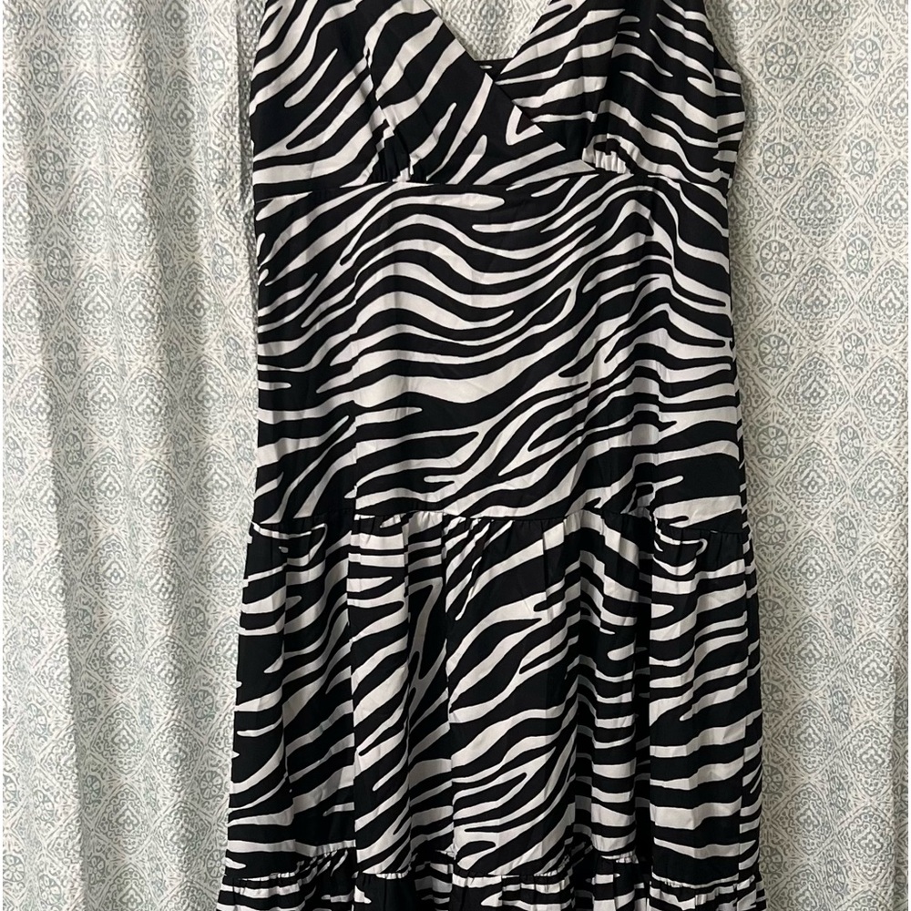 NWT CUPSHE dress